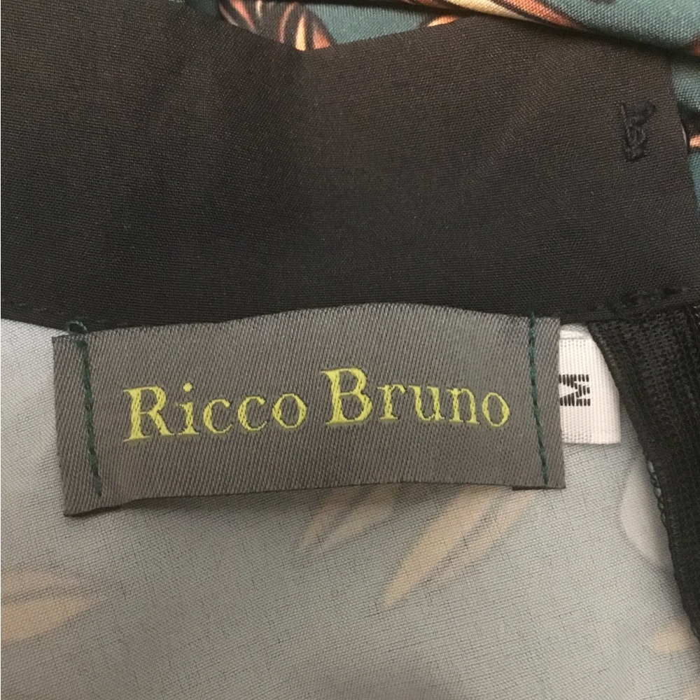 RICCO Bruno Forest Green Floral High-Neck Maxi Dress with Black Trim - Picture 5 of 15